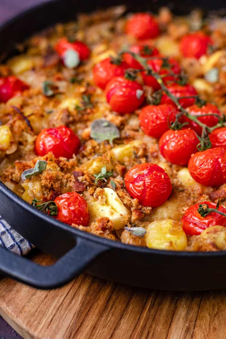 Gnocchi Uit De Oven Met Honingtomaten En Gekarameliseerde Ui