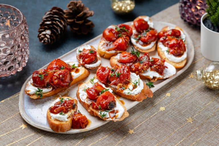 Crostini’s met geitenkaas en geroosterde Honingtomaten